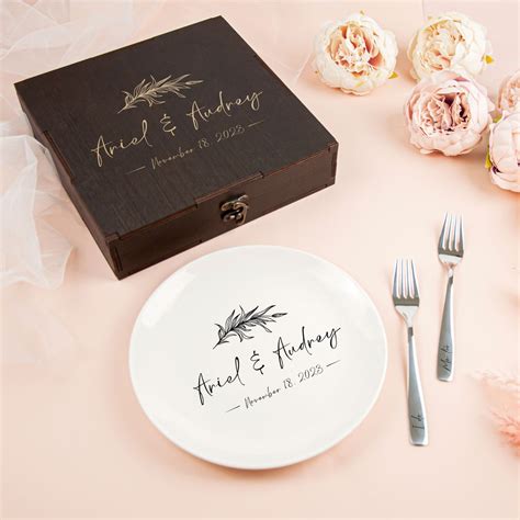 Personalized Wedding Plate, Wedding Gift, Mr and Mrs Plate Set, Bride ...