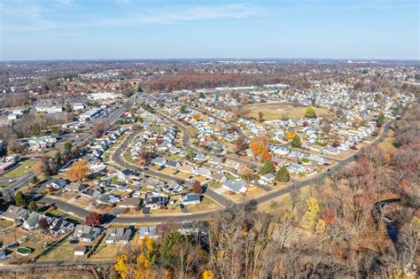 Snyder-Girotti Elementary School in Bristol, PA - Homes.com