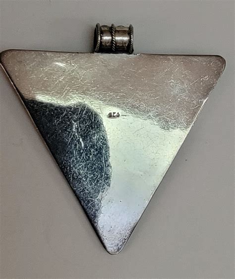 925 Sterling Silver Upside Down Triangle Pendant - Gem