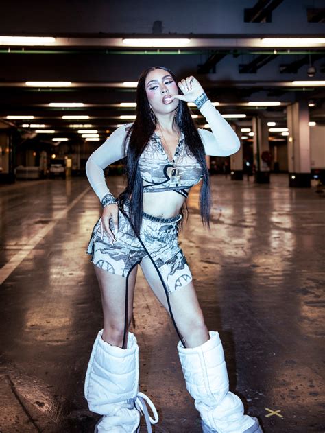 With Her “No Hay Ley” Video, Kali Uchis Opens a New, Fashion-Forward ...