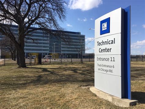 GM building giant battery development lab at Warren Tech Center ...