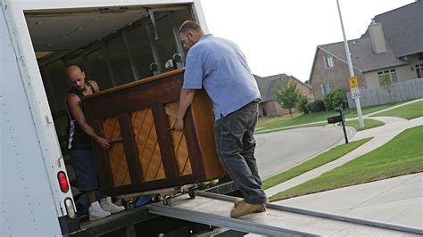Moving a Piano Safely – Expert Tips & Guide