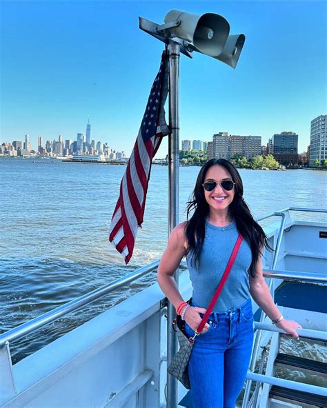 Emily Compagno : r/womenoftheright