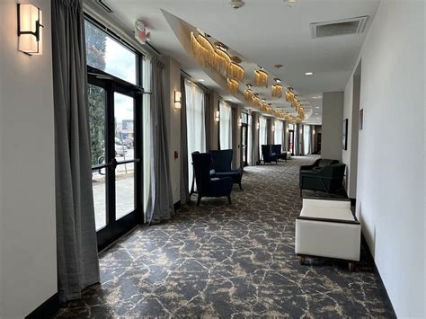 Doubletree By Hilton Fort Worth Fossil Creek Bar and Lounge: Pictures ...