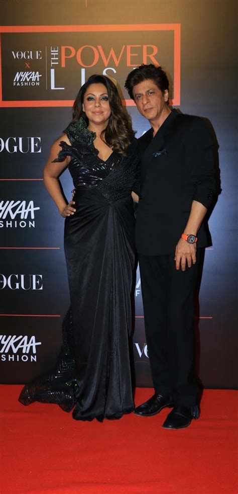 Shah Rukh Khan In An Exquisite Patek Philippe Worth Rs 30 Lakh Shows ...