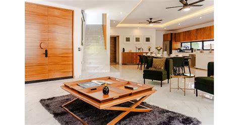 Luxurious 6-bedroom property in Playacar, just steps from the beach ...