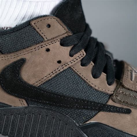 Travis Scott × Nike CJ1 T-Rexx / Jordan Jumpman Jack TR “Black Dark Mocha”が国内11月26日／11月27日／11月30 ...