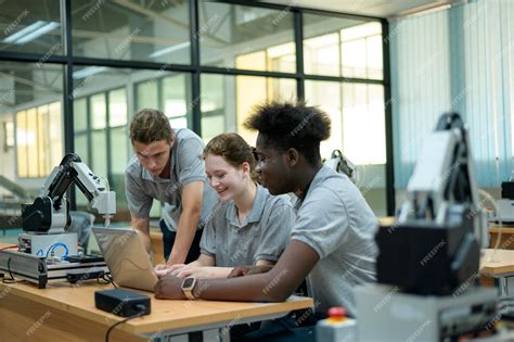 Robot Engineer 的图像结果