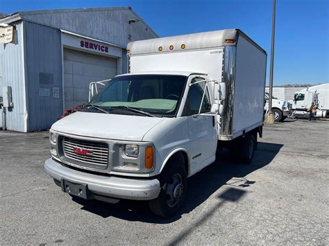 2001 GMC G3500 Box Truck, Construction, Plumbing, Electrical, Storage, Handyman, Utility, Moving ...