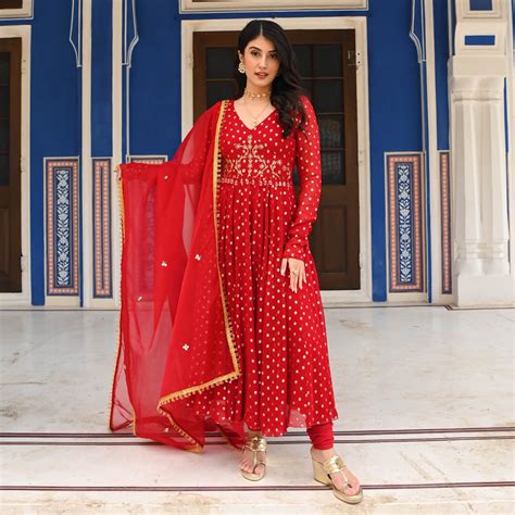 PIA SUIT SET – UrbanStree