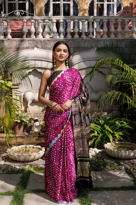 Discover Exquisite Ajrakh Bandhani Collection – Geroo Jaipur