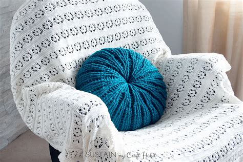 Free Crochet Pillow Pattern Tutorial 的图像结果