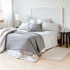 tagesdecke zara home tagesdecke und kissenbezug aus baumwolljacquard mit tagesdecke zara home tagesdecke und kissenbezug aus baumwolljacquard mit