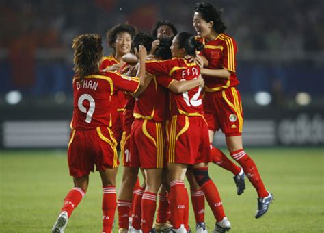 图文-[女足世界杯]中国3-2丹麦 胜利属于我们_足球_2008奥运站_新浪网