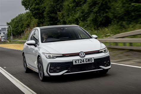 Volkswagen Golf GTI Review 2024, Price & Specs - Mildirix.com
