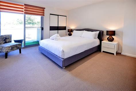 PHILLIP ISLAND TOWERS (Cowes) - Lodging Reviews, Photos, Rate ...