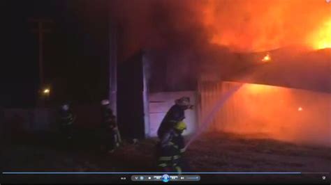 Fire destroys warehouse buildings in Reeds Spring