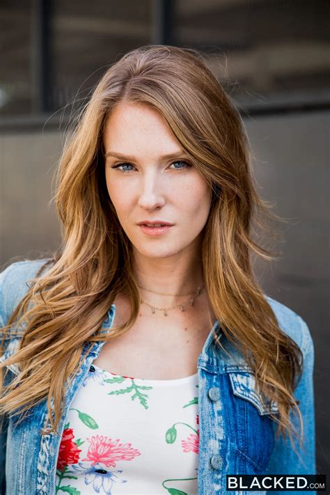 Ashley Lane | Scrolller