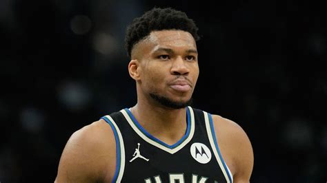 How long is Giannis Antetokounmpo out? Calf injury timeline, return ...