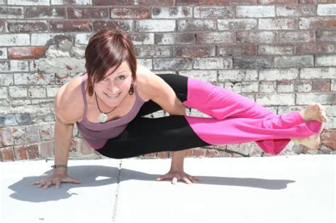 O2 Yoga 的图像结果