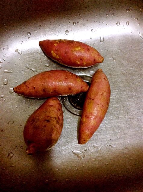 保存红薯，怎样才能又香又甜，牢记3个小窍门，红薯新鲜好吃_时候