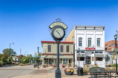 Huntley, IL City Guide | About Living in Huntley - Homes.com