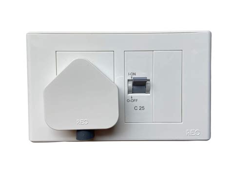 REO Modular Ac MCB Box Protected Socket PVC Plastic Base 4-Model ...