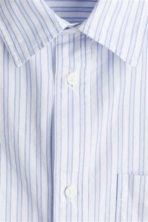 Regular Fit Boxy-style poplin shirt - Light blue/Striped - Men | H&M IN