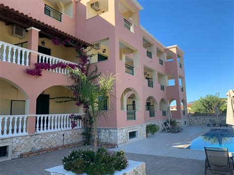 KOUKLA MARE STUDIOS (Agios Sostis) - Hotel Reviews & Photos - Tripadvisor