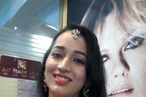 Crystal Luxury Unisex Salon - Makeup Salon - Okhla - New Friends Colony ...