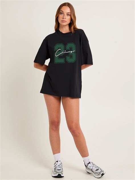 MIDNIGHT 23 Women Graphic Oversized Printed T-Shirt | PRONK – pronk.in