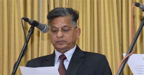 Headlines: Karnataka Lokayukta PV Shetty stabbed inside his Bengaluru ...