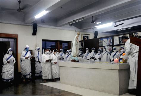 Prayers offered at the tomb of Mother Teresa to mark her 110th birth ...