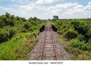 Local Long Distance Train 的图像结果