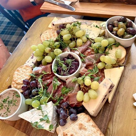 THE GRAY OX - HARTSHEAD, Liversedge - Restaurant Reviews, Phone Number ...
