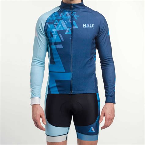 Minimum order quantities at Sportswear of Tomorrow | Create & Sell with Sportswear of Tomorrow