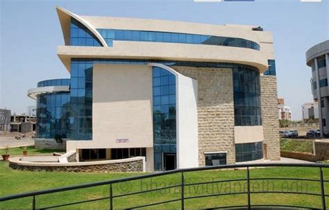 Bharati Vidyapeeth Deemed University Medical College and Hospital ...