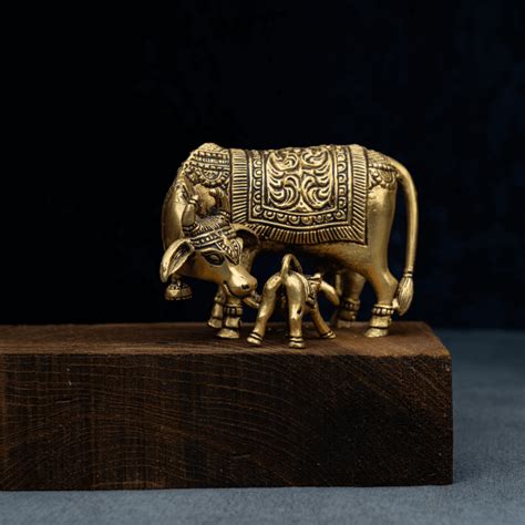 Elite Brass Kaamdhenu without Base – Symbol of Motherly Love – Murtikaar