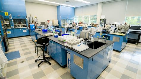 Microbiology Lab Instruments 的图像结果