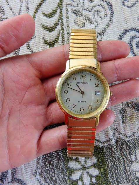 Benrus Watch Value (Identification & Price Guides)