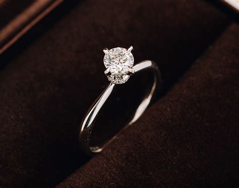 解开6款天然钻石婚戒的暗藏蜜语-天然钻石协会 | Only Natural Diamonds