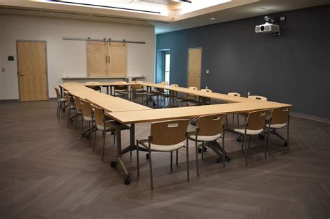 Facilities • Signal Hill Public Library Community Room