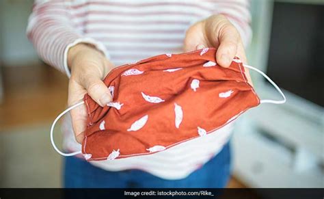 Coronavirus: फैब्रिक फेस मास्क का इस्तेमाल कैसे करें, इन 10 पॉइंट्स को ...