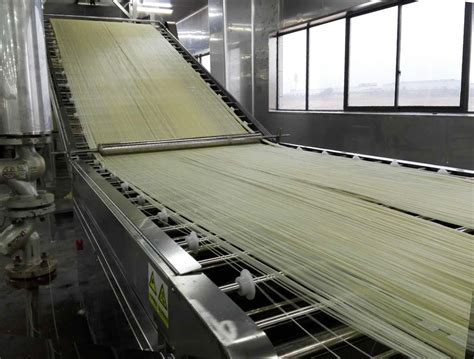 新型米线生产线颠覆传统米线的生产工艺-搜狐大视野-搜狐新闻