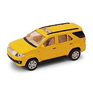 GEMSJEWELRY Toys Fortuner Maruti Van Models (Colour May Vary) : Amazon ...