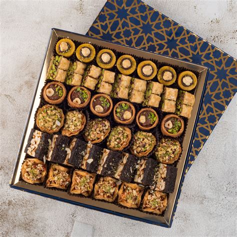Assorted Baklava & Kunafa - 1 kg – THE BAKLAVA BOX