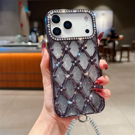 Royal Spark – Peeperly