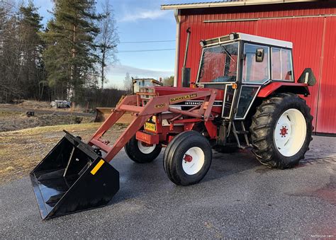 International 684 tractors, 1983 - Nettikone