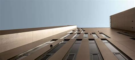 Lightweight wall panel for quick construction of buildings | Aestech