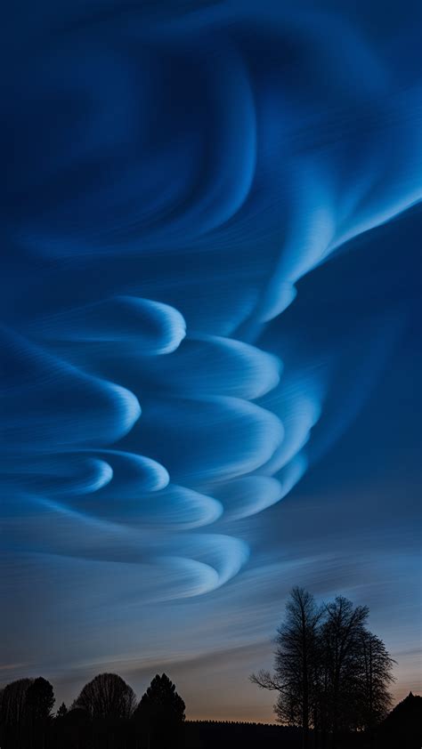 Mysteries of the Midnight Sun: What Are Noctilucent Clouds?